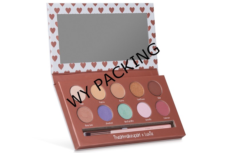 Paper eyeshadow kit