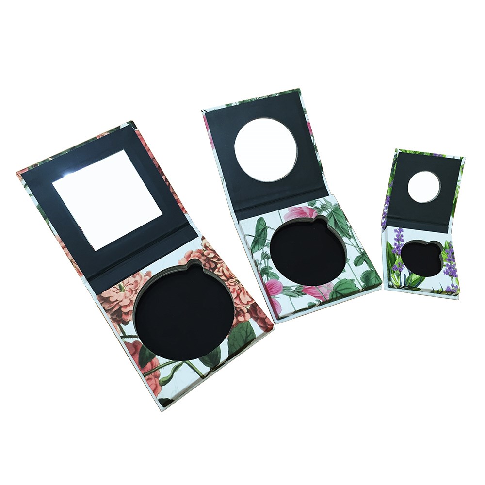 Single pan paper palette with thumb hole