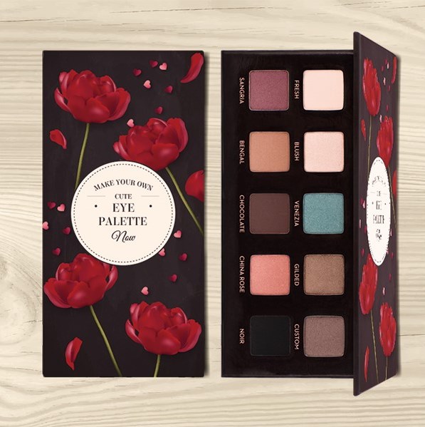 Eyeshadow with paper palette