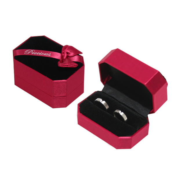 Jewelry box