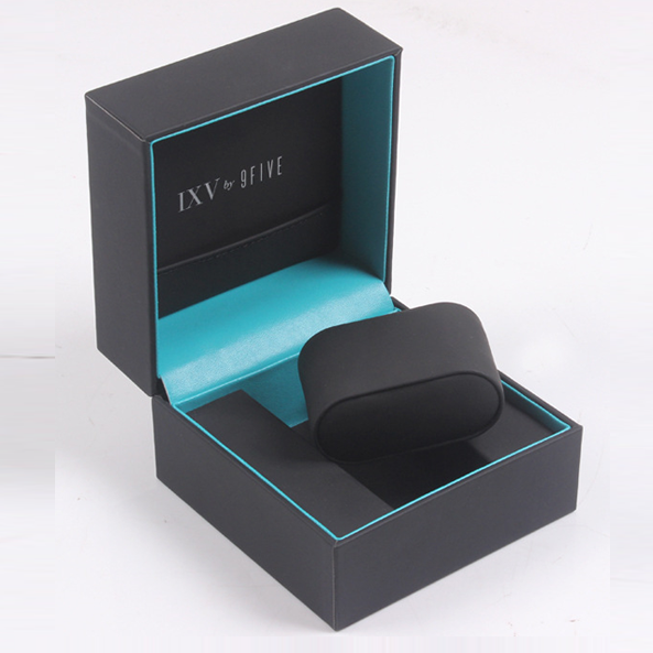 Watch box
