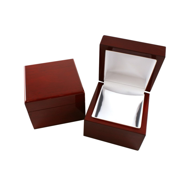 Wooden watch box